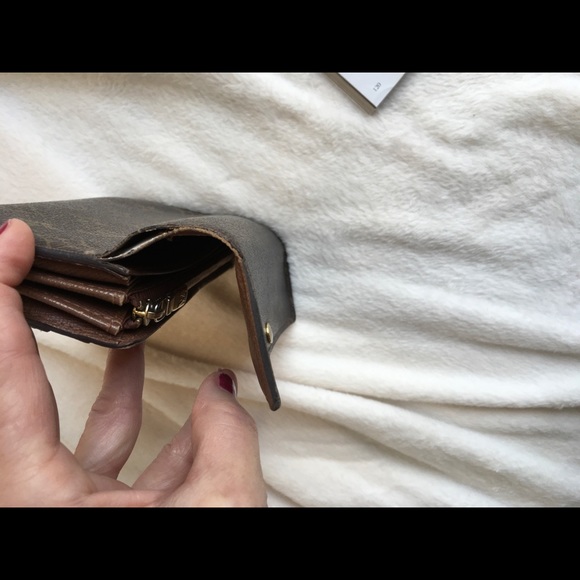 Authentic Louis Vuitton Wallet w/ Box and Bag - Picture 8 of 8